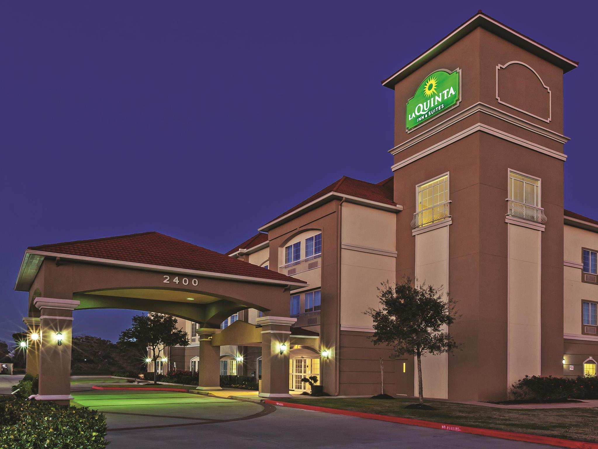 La Quinta Inn & Suites by Wyndham Angleton