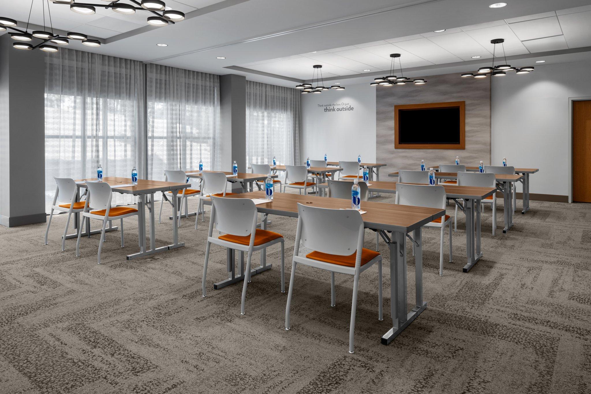 Even Hotels Atlanta - Cobb Galleria, an IHG Hotel