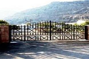 George Studios Pefkos