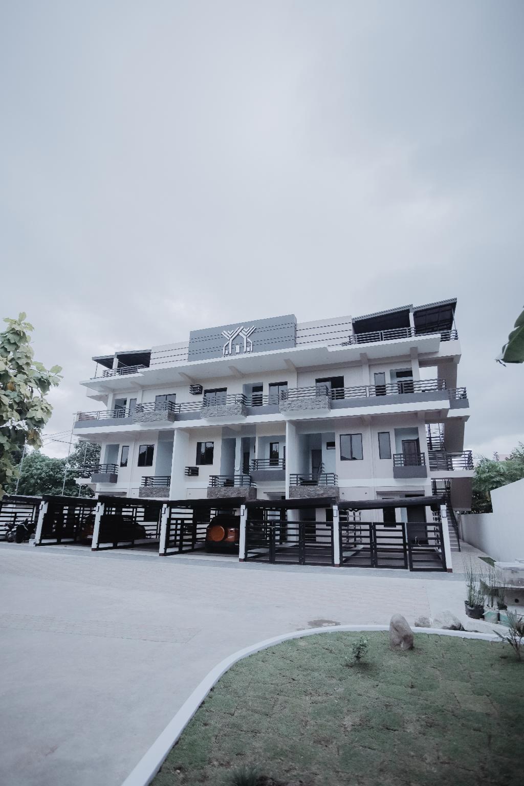 Entire apartment - 3 Beds - Elle Homes Dumaguete