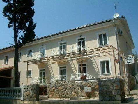 Hotel Bor
