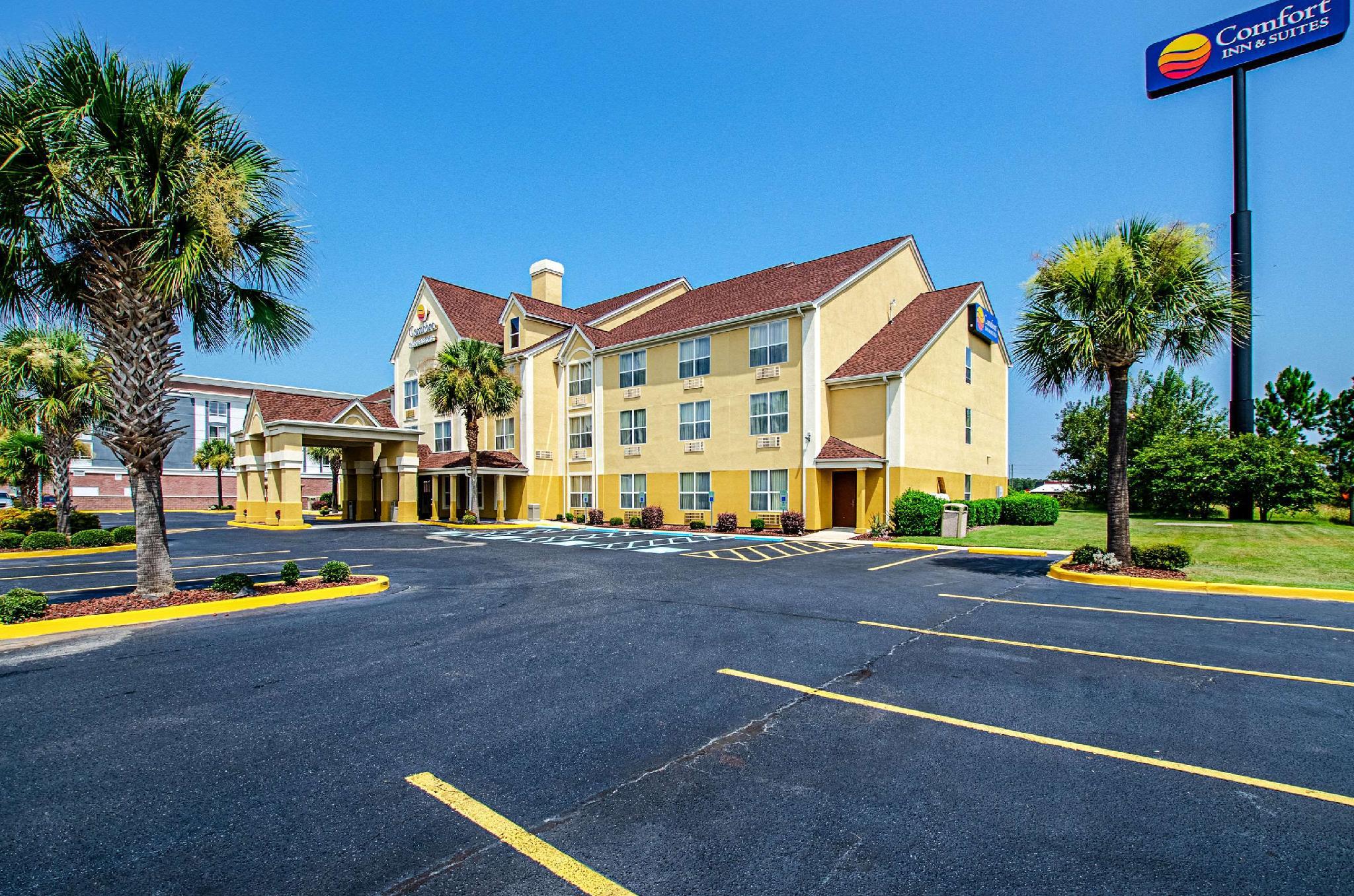 Comfort Inn & Suites Santee I-95