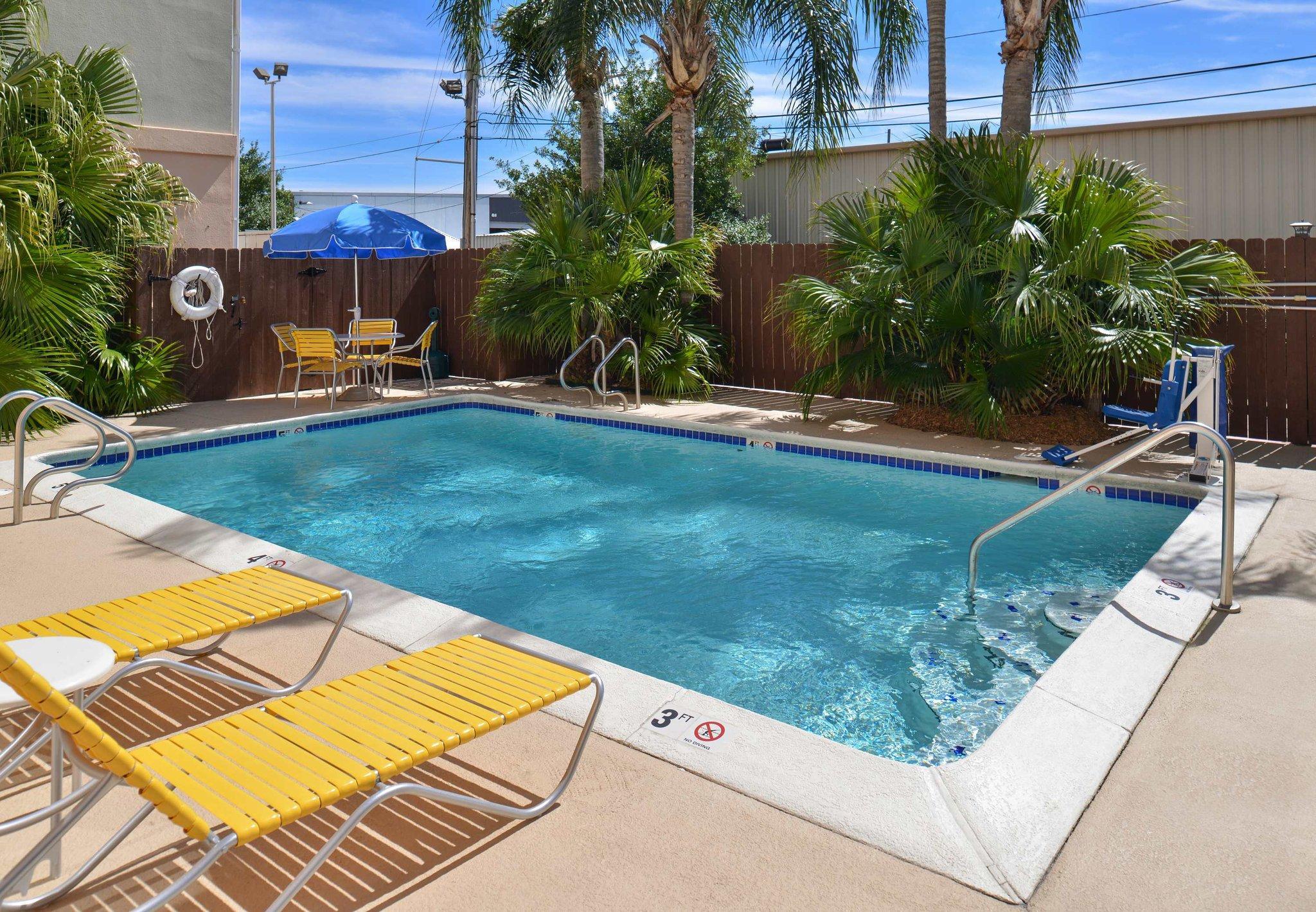 Holiday Inn Express Kenner New Orleans Airport