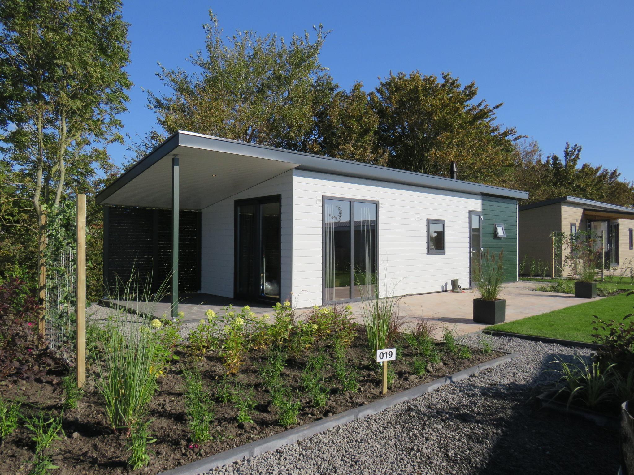 Modern chalet with dishwasher near the Markermeer