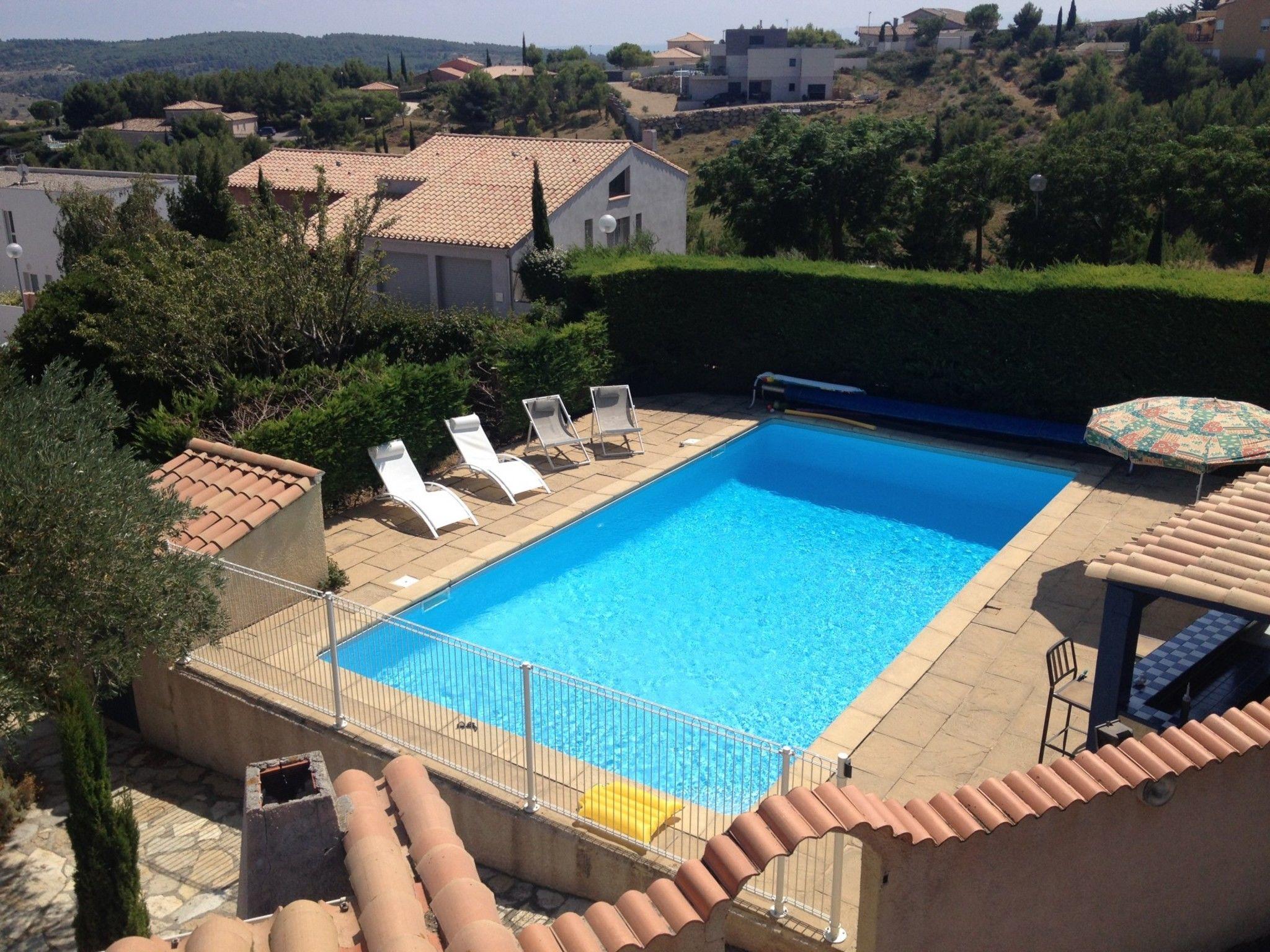 Holiday villa near Narbonne-Plage, fenced private swimming pool and view of a lake