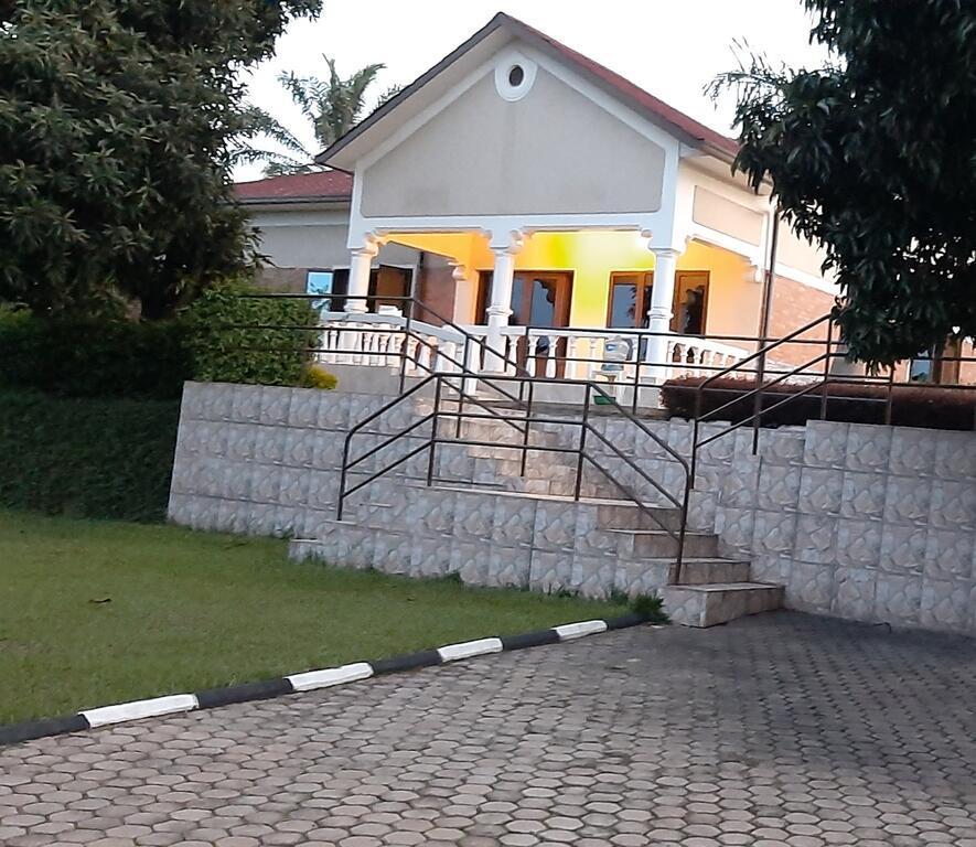 Airport Hill Guest House