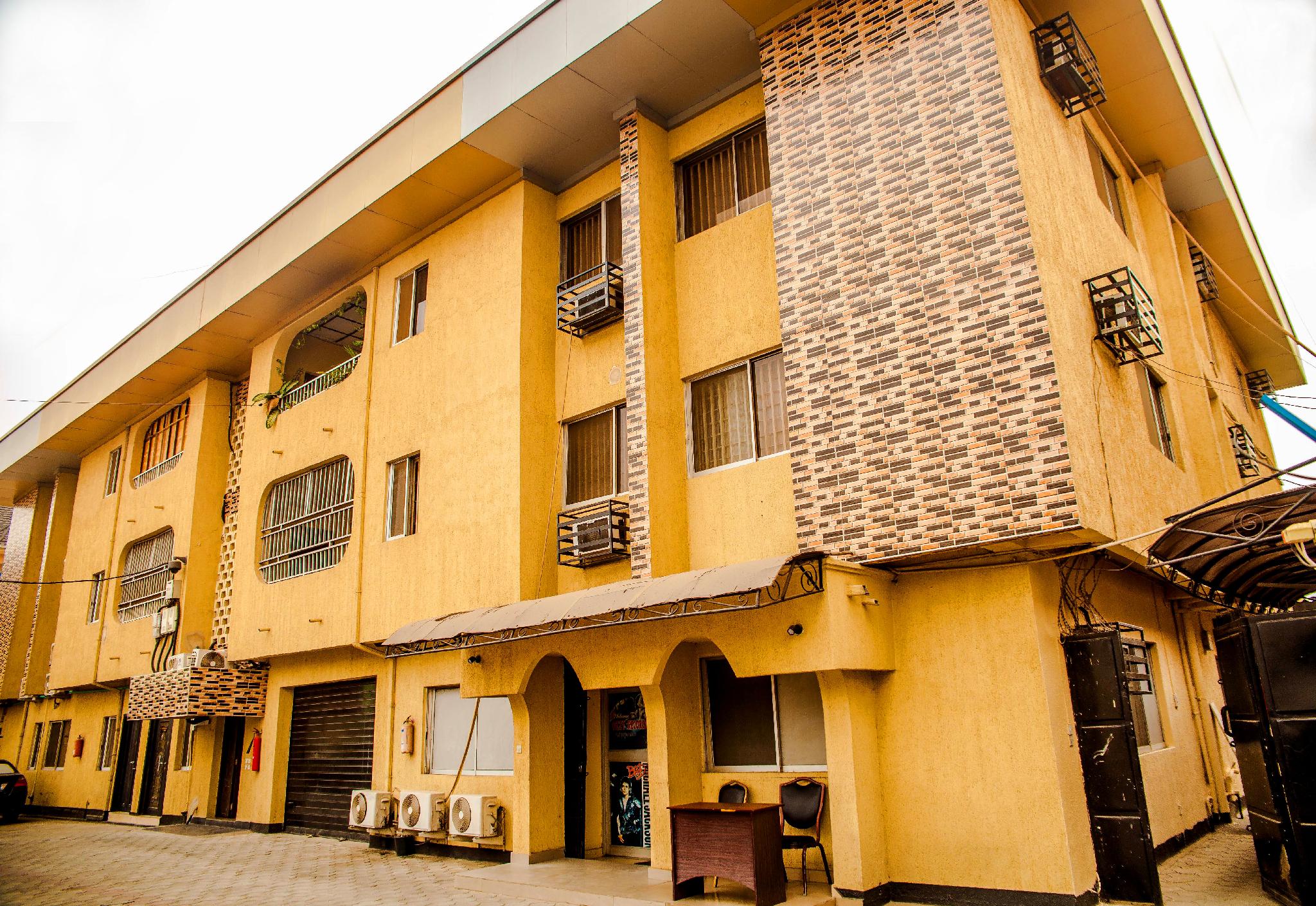 Tobby Royal Suites                                                                        