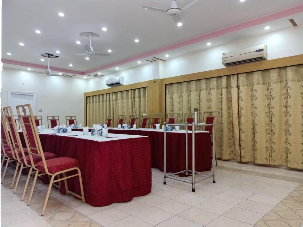 Stay Inn Guest House