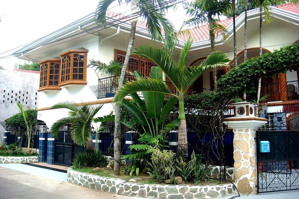 KLAAS INN FAMILY VACATION HOME ARGAO