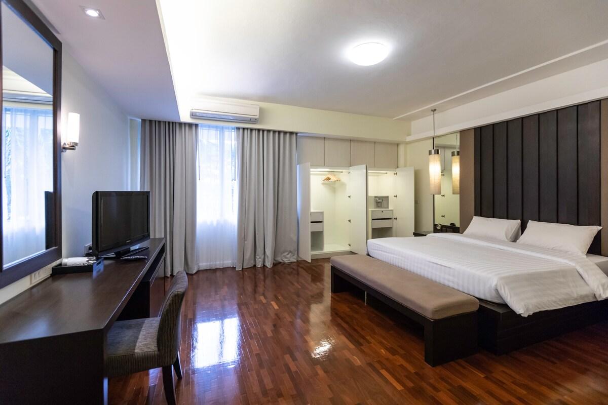 Two-Bedroom Apartment 