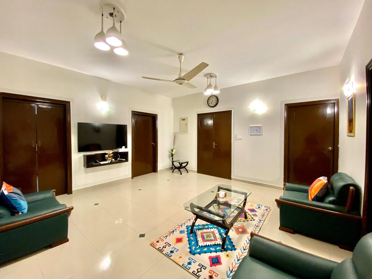 Zaha Home: Shahvar Manzil-3br apt,Bukhari Comm,DHA