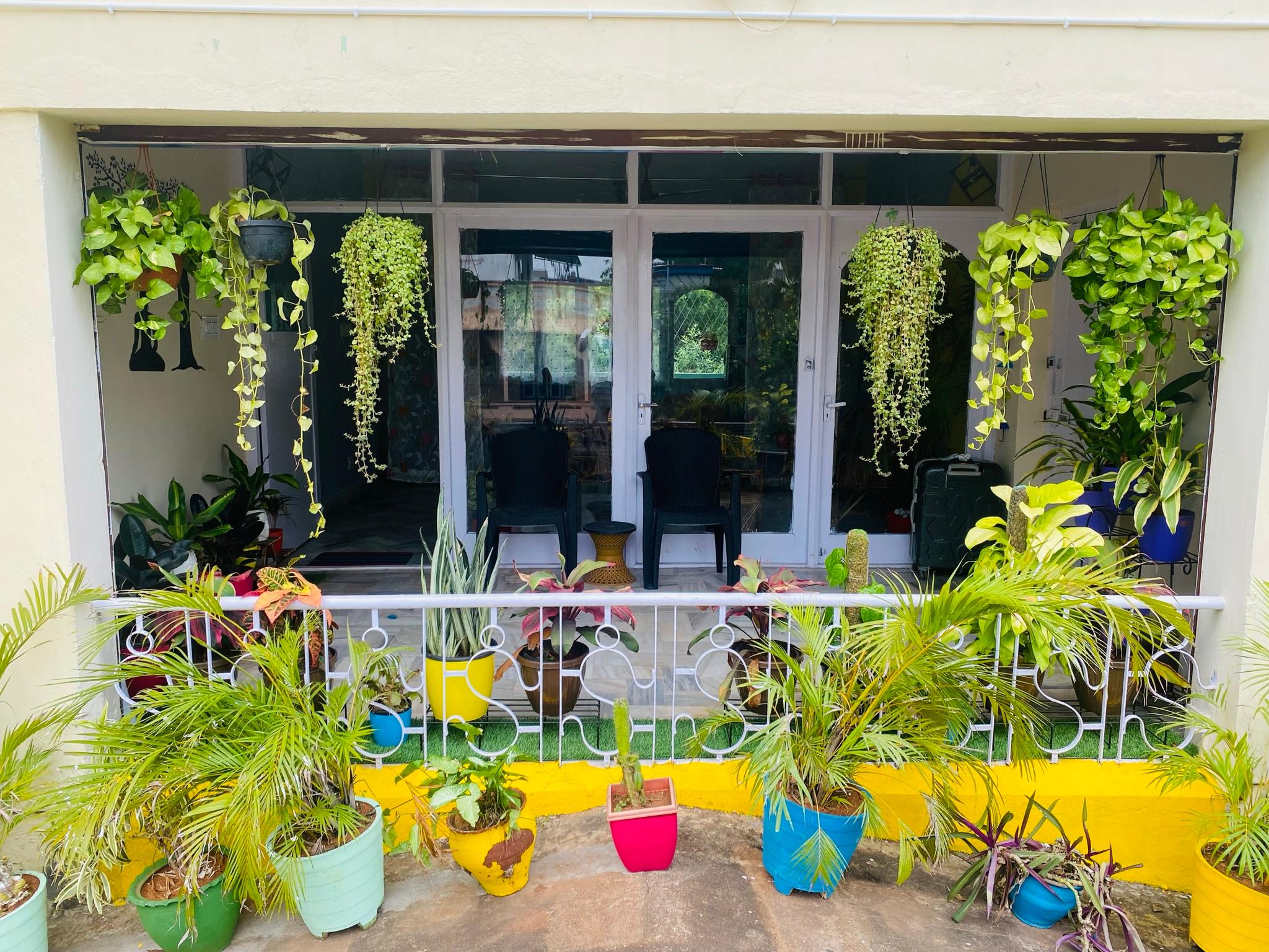 Beautiful casa @ contact .8897871387