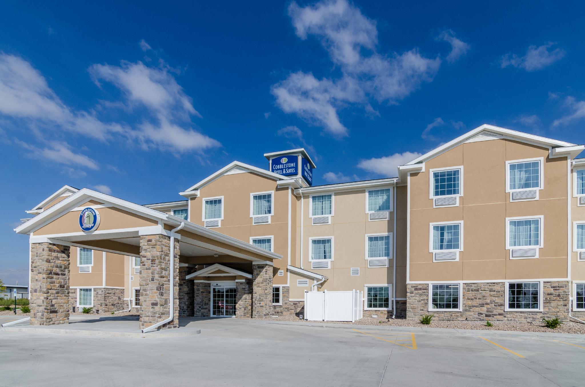 Cobblestone Hotel - McCook