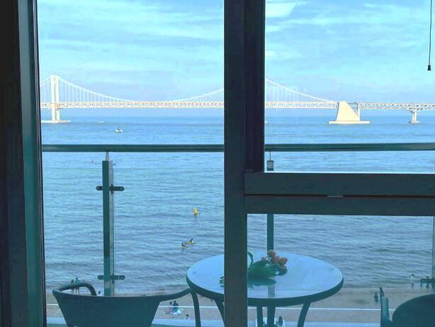 B"RELAX💛#오션테라스#광안대교정면뷰#합법숙소#해수욕장1초#방역#넷플릭스무료