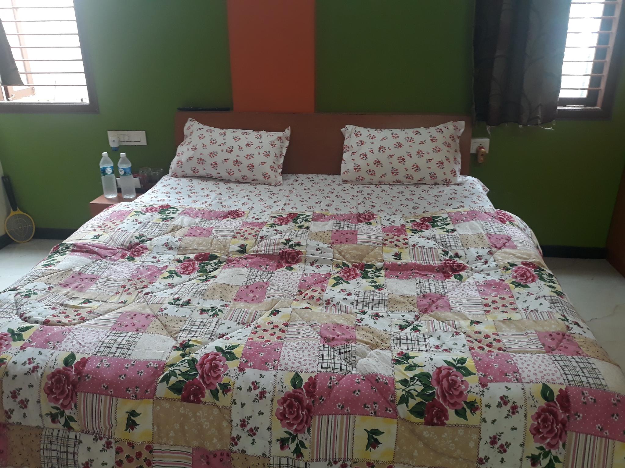 DELUX ROOMS IN HSR BLR 