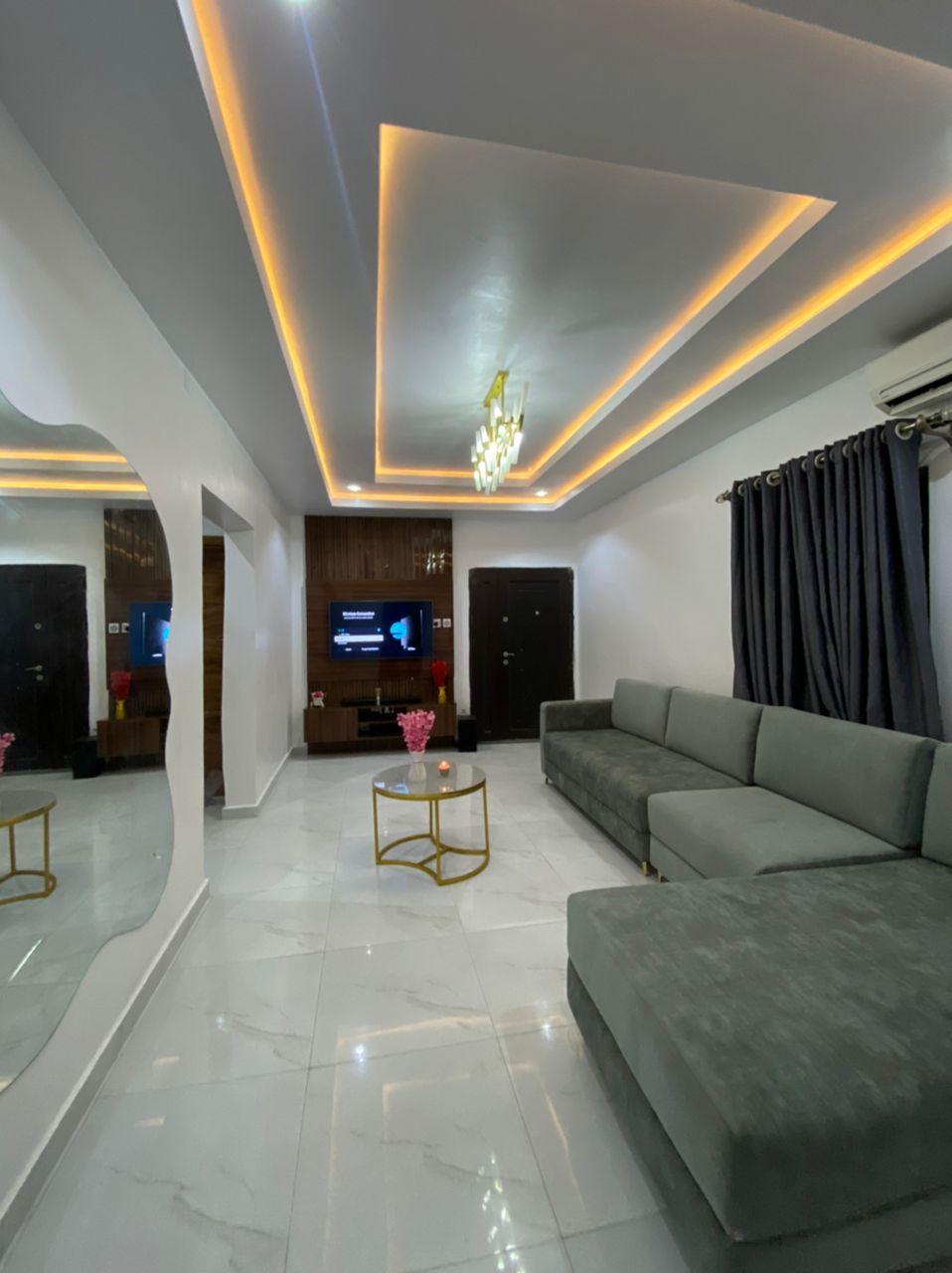 Luxury 2 Bed + Starlink Internet & Swimming Pool