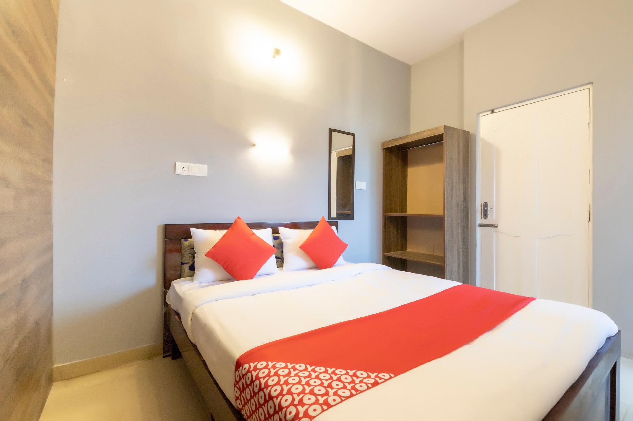 OYO 807440 Flagship NEW TOWNHOUSE