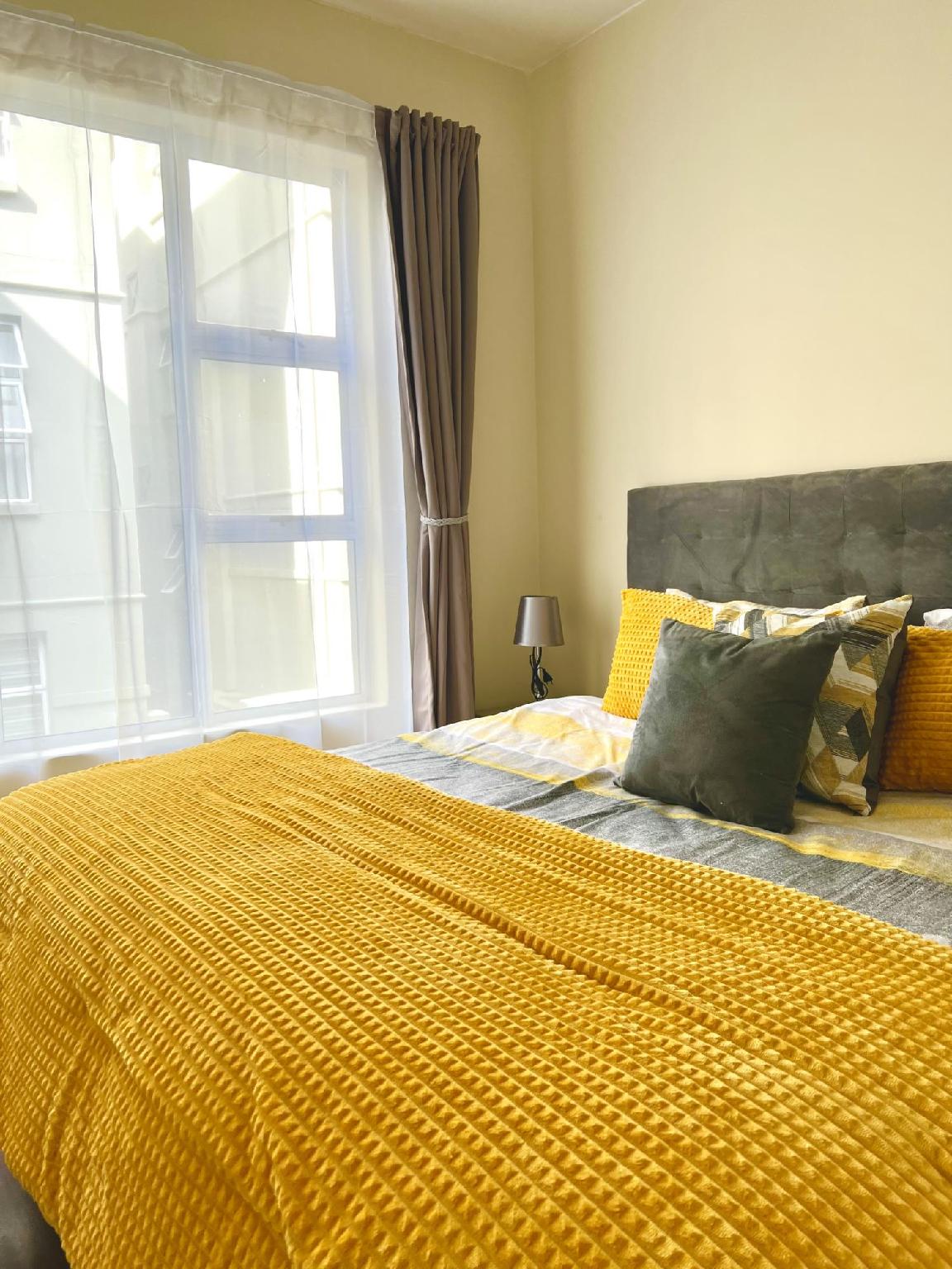 Lovely 2 bed condo in the heart of Bryanston - 2076