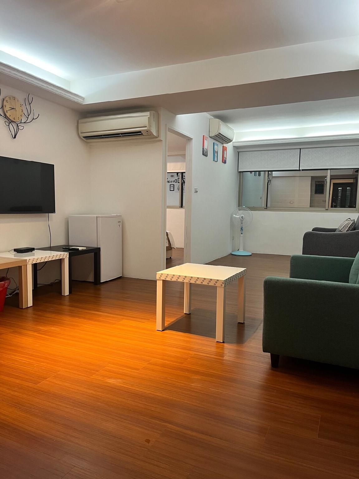 S Taipei Ximening Swome Home (MRT 6 minutes)