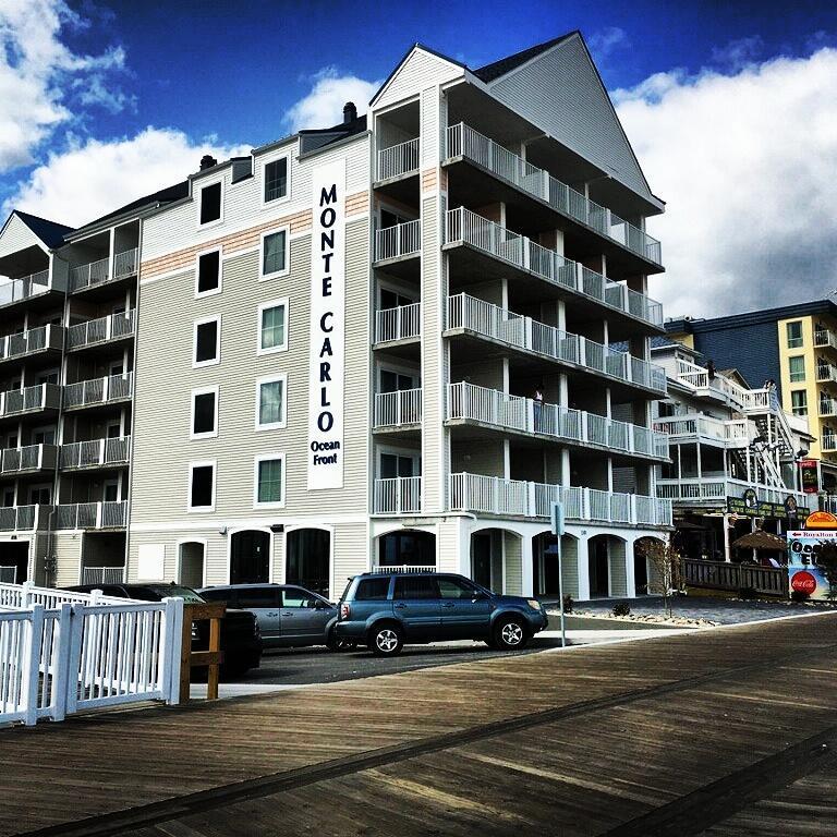 Hotel Monte Carlo Oceanfront