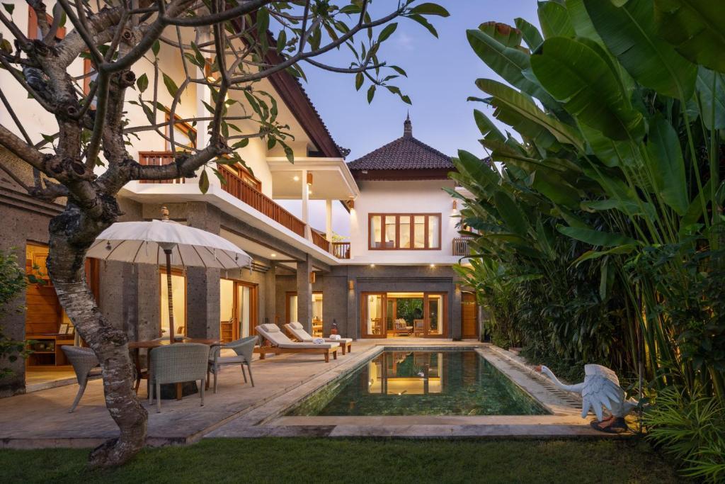 FLASH SALE November 4BDR 2-Min to Keramas Beach