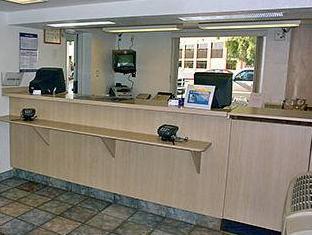 Motel 6 Tempe, AZ Phoenix Airport Priest Dr