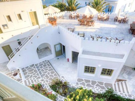 Artemis Hotel