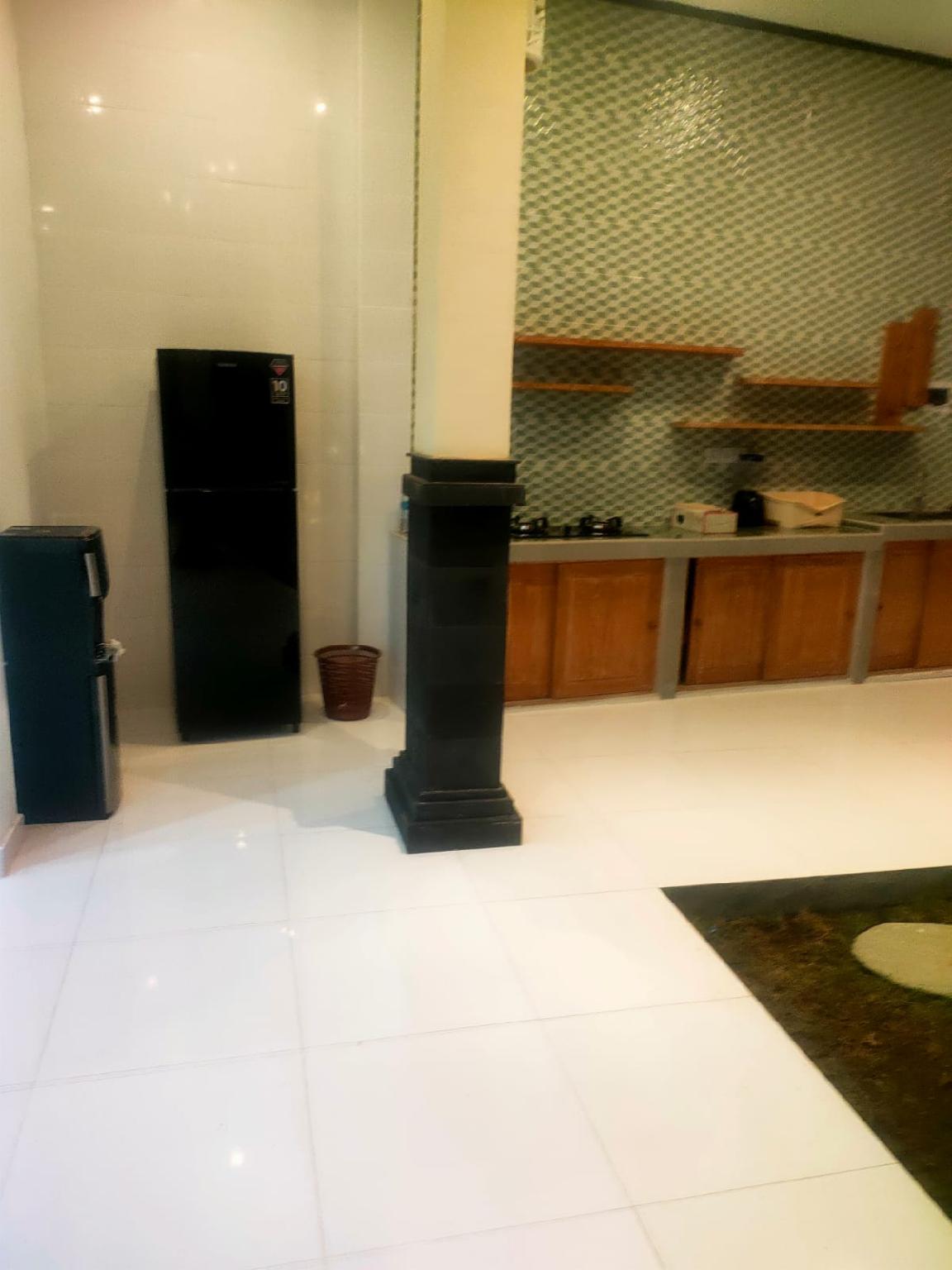 Gandhi Guest House Tampak Siring