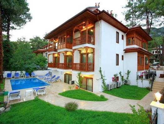 Ayka Hotel