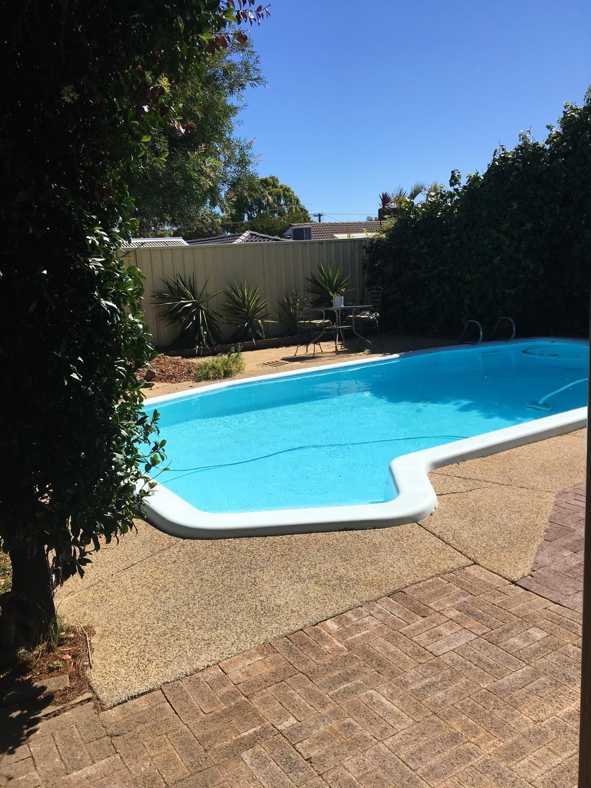 Quiet single bedroom close to beach