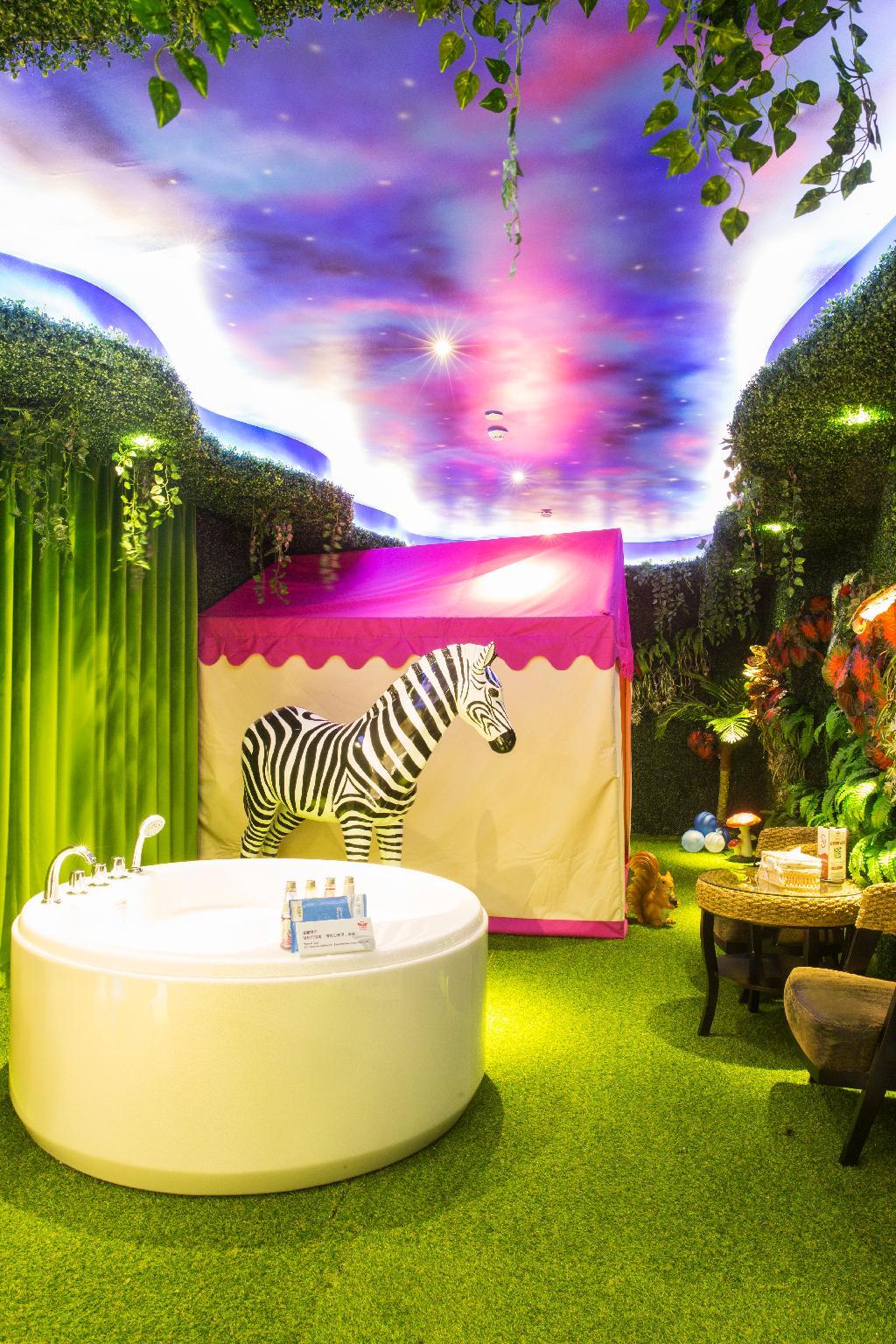 Swan of love Shenzhen Henggang Hotel