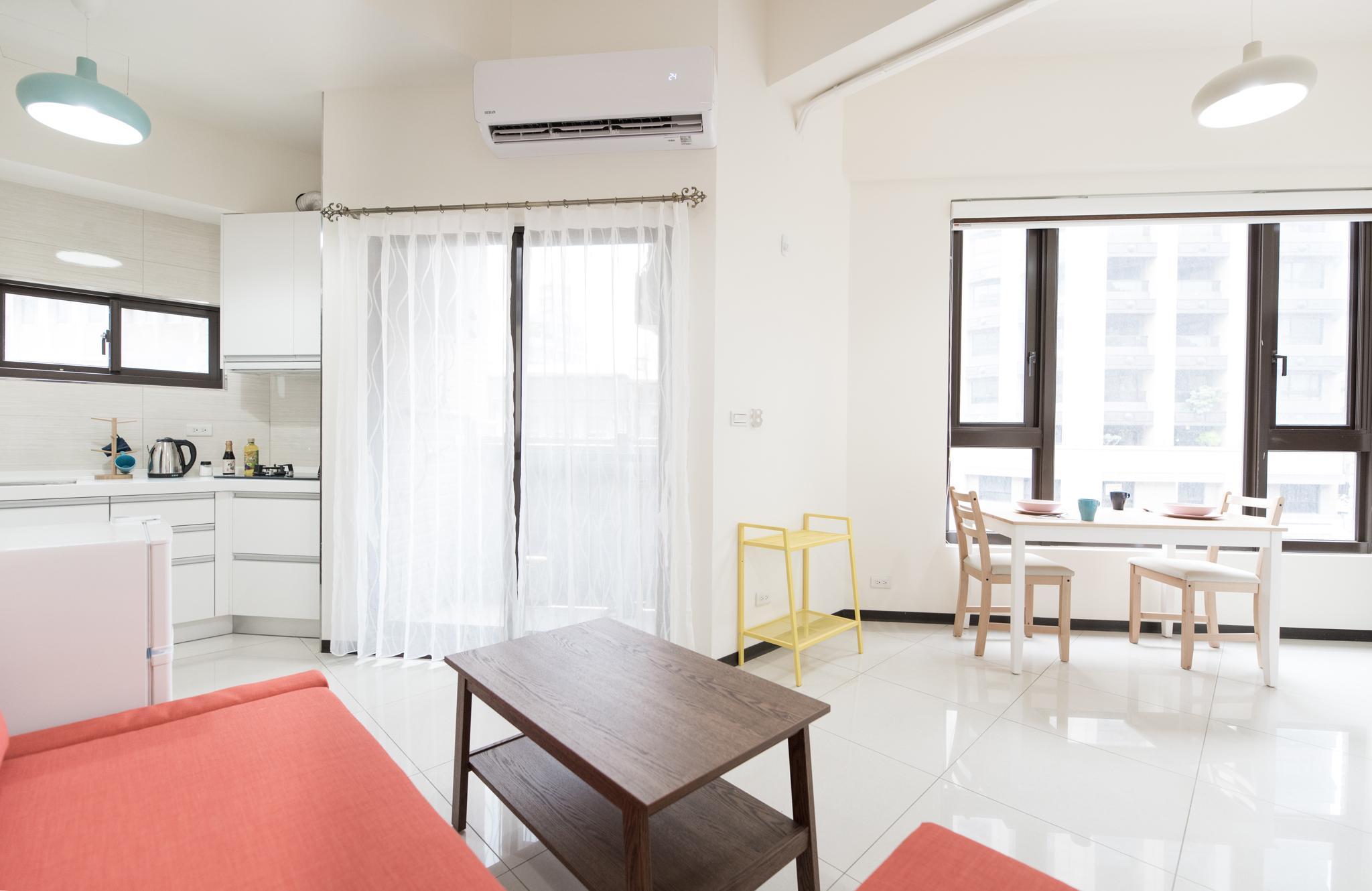 YP0103 Modern one bedroom Apt. 2-4ppl