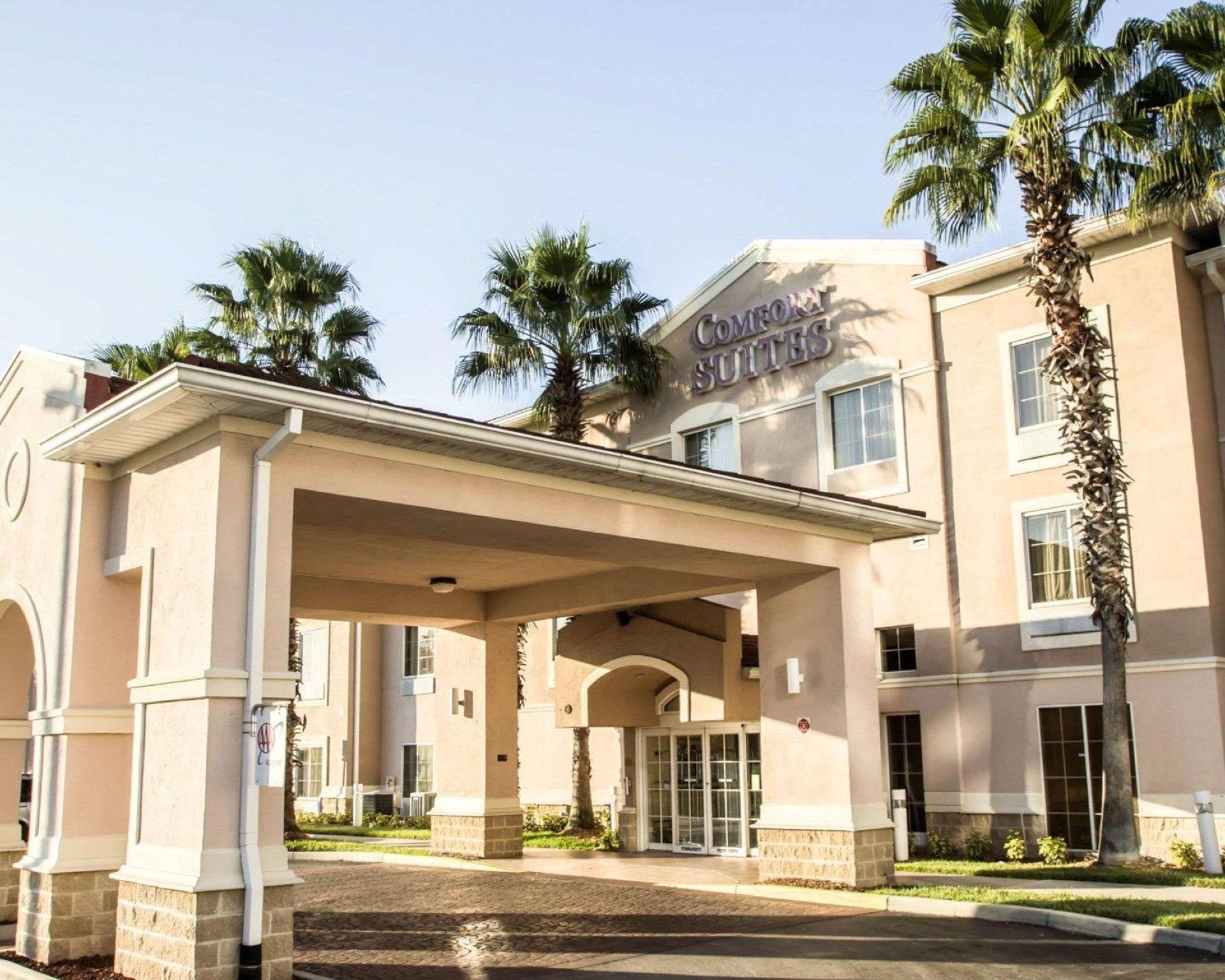Comfort Suites Downtown