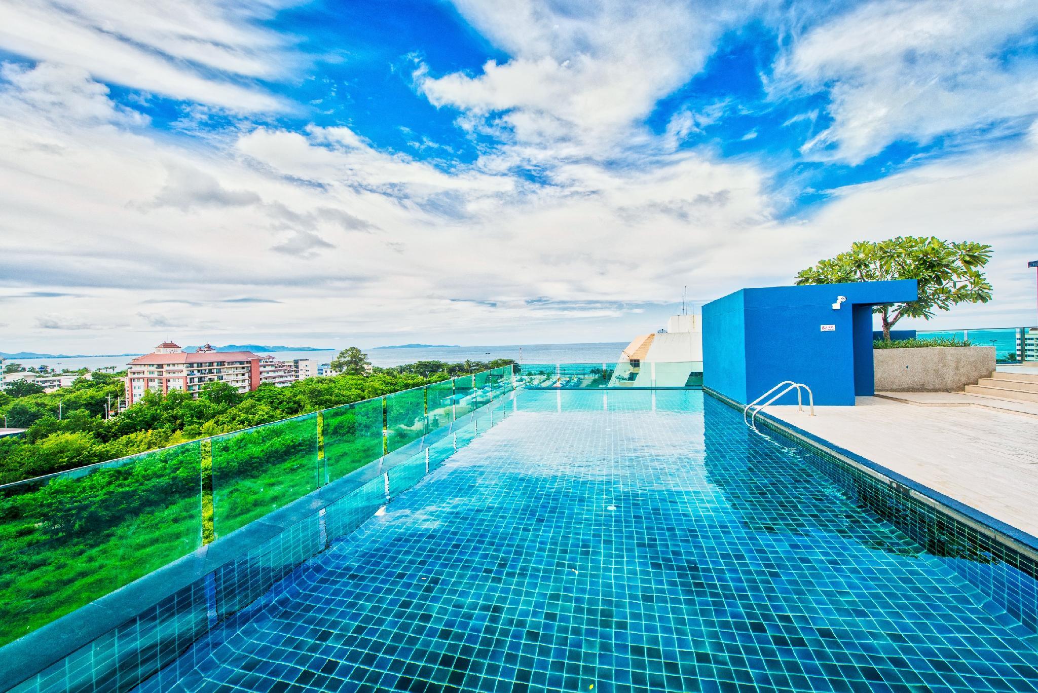 Acqua Condominium