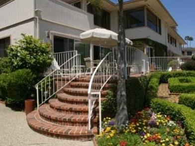 Laguna Shores Hotel