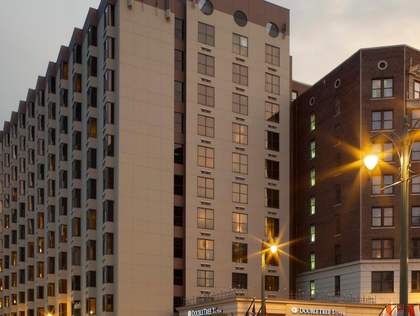 Doubletree Hotel Memphis Downtown