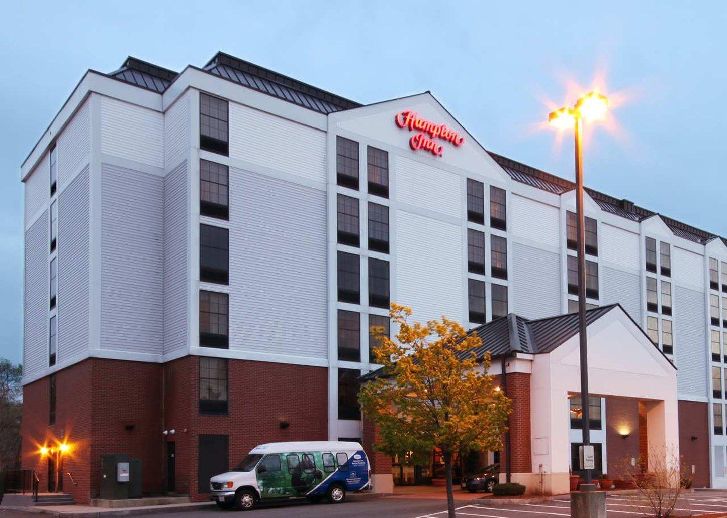 Hampton Inn Boston - Peabody Hotel