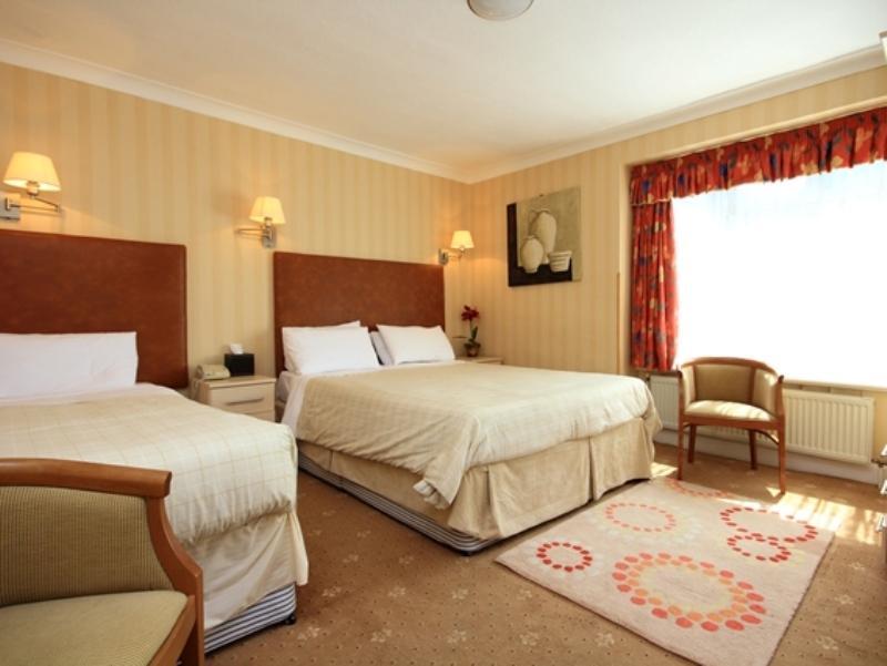 Hinton Firs Hotel