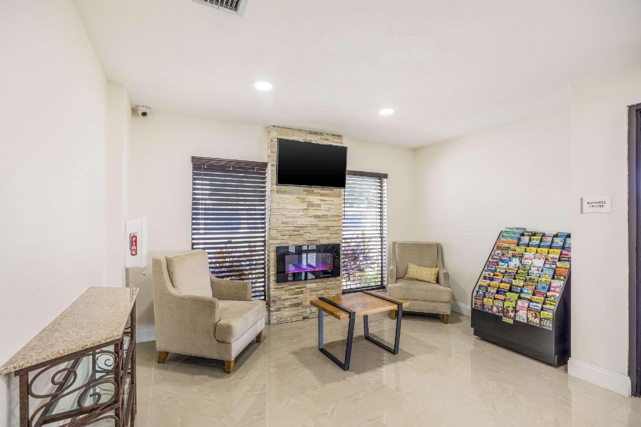 Quality Inn & Suites Downtown