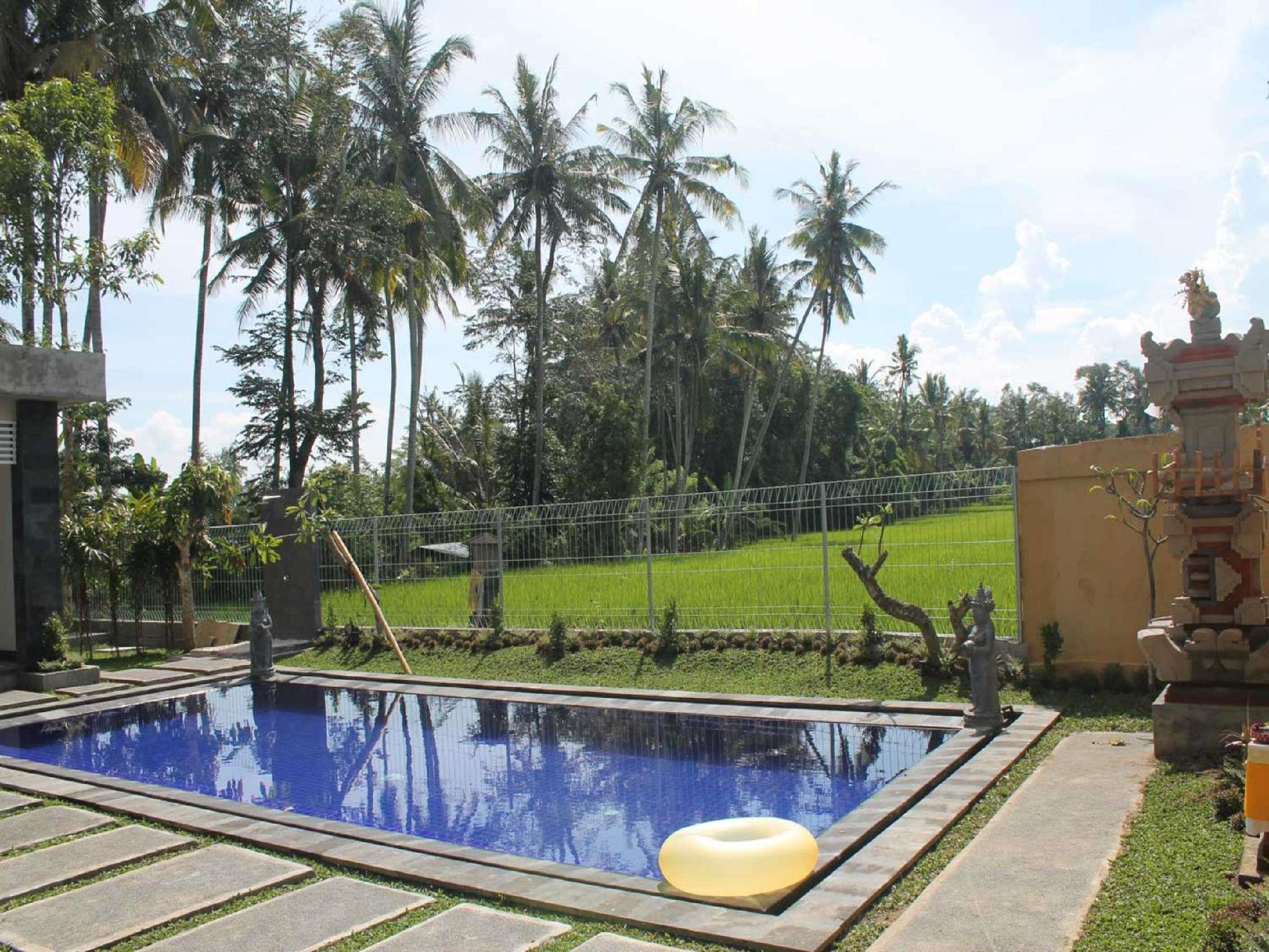 Long Lane Villa