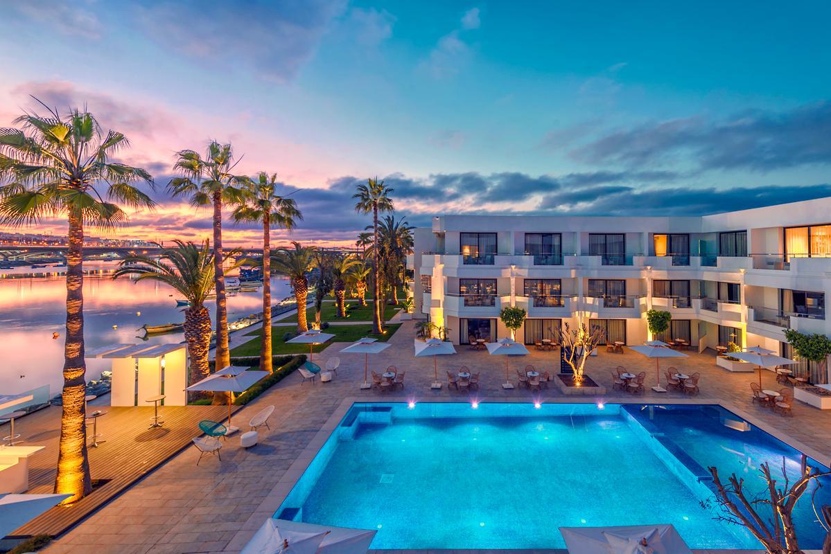 Dawliz Resort & Spa