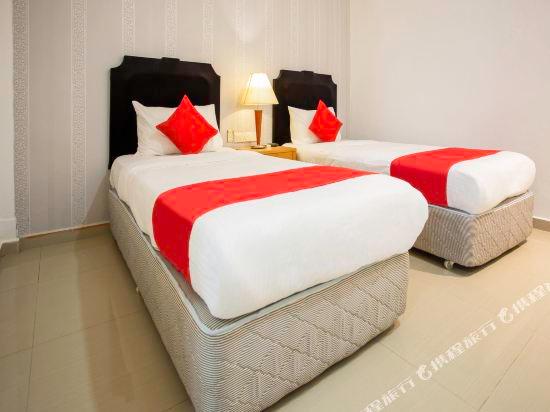 Gallop Hill Top Resort Singapore