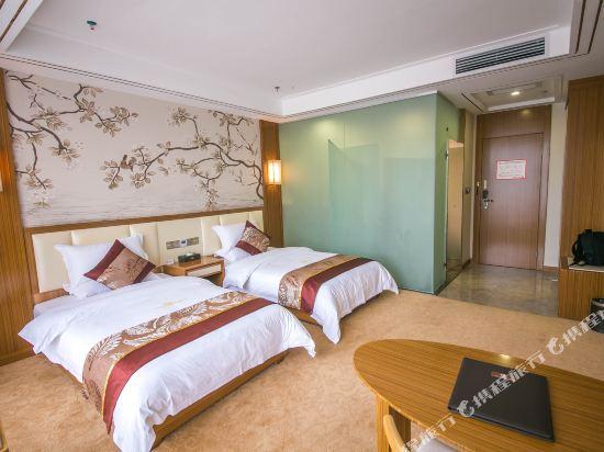 Golden Apple Hot Spring Hotel