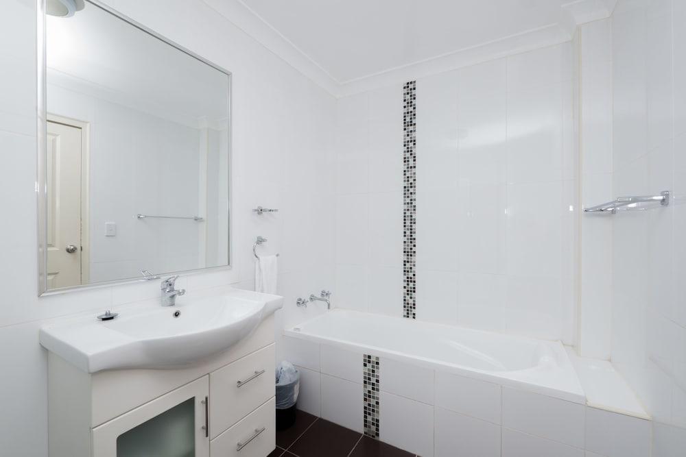 Parkside Apartments