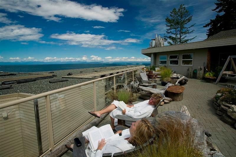 Kingfisher Oceanside Resort and Spa