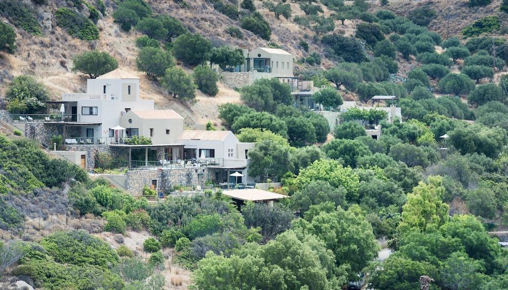 Istron Villas