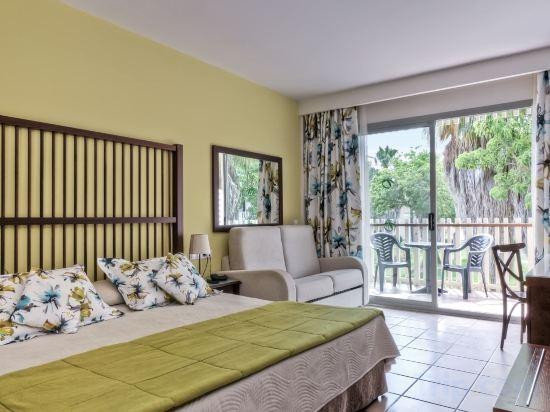 PortAventura Hotel Roulette - Theme Park Tickets Included