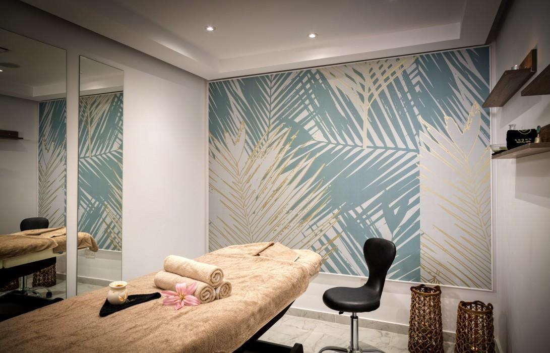 Louis Ivi Mare Hotel