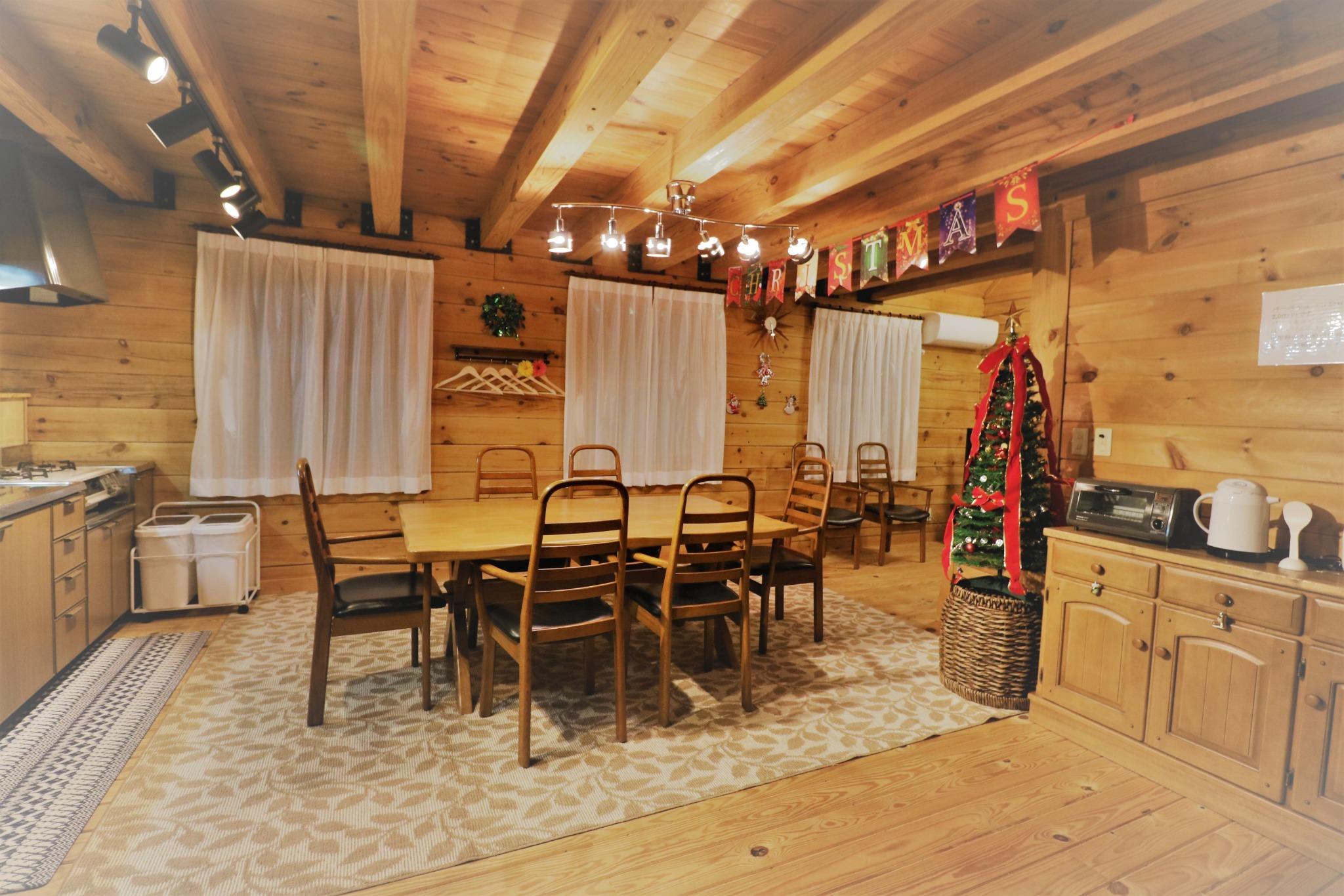Lakeside Log House in Izu