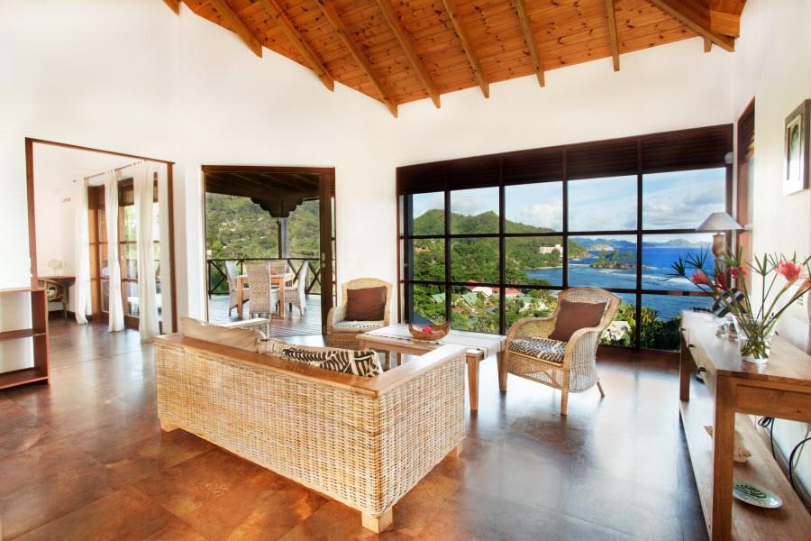 System.Collections.Generic.List`1[BluePillow.Application.SearchEngine.Dto.PhotoDto]?.ElementAt(0)?.Caption